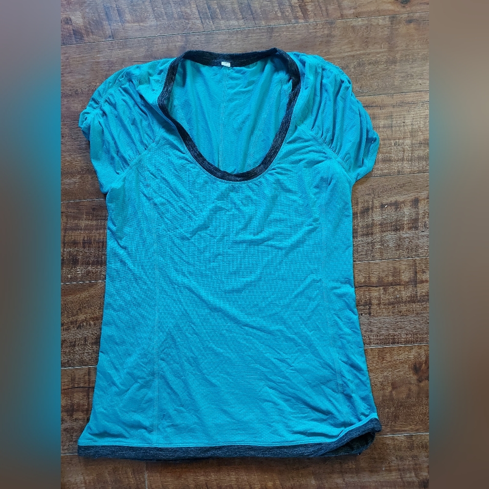 Lulu tee